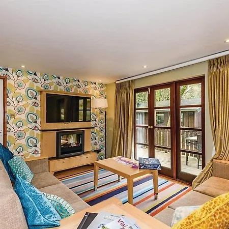 Brockwood Hall Lodges База отдыха