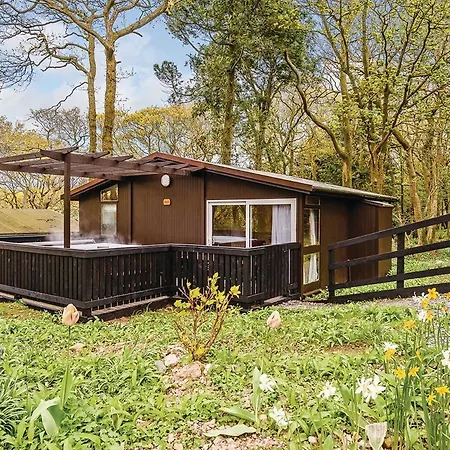 Brockwood Hall Lodges База отдыха